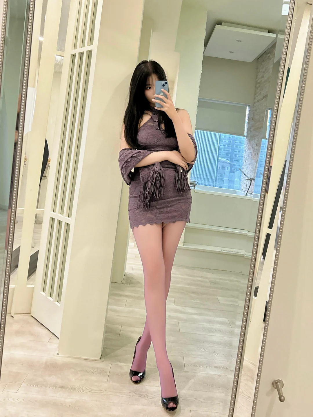 轩萧学姐 - No.076 紫色旗袍 [140P,1V-1.91GB] tg@simisebaisi 【丝足阁】138.webp